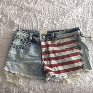 Cutoff jean shorts